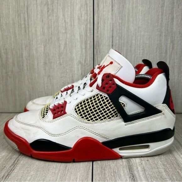 Nike Air Jordan 4 Retro OG Fire Red 2020 Sneaker Shoe dc7770 160 Mens Size 8 - Picture 3 of 10